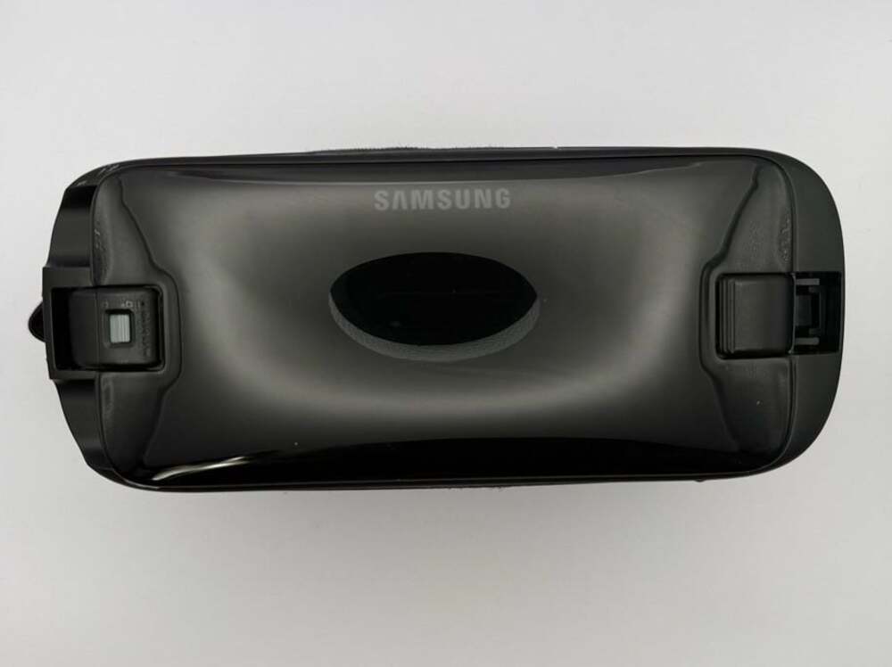 Samsung Gear VR Headset Model SM-R324